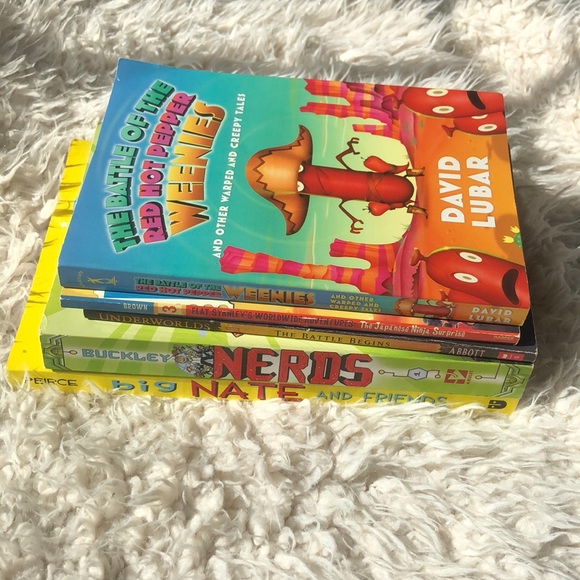 🏵MEMORIAL WEEKEND SALE🏵 5 kids chapter books 📚 - Picture 5 of 6